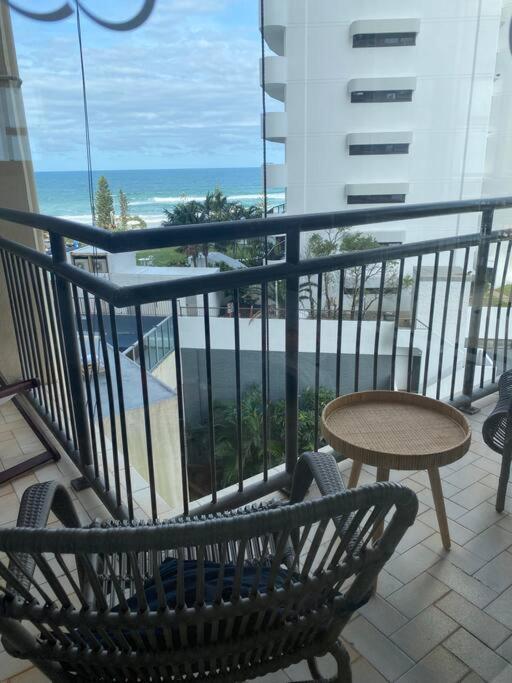Апартаменти Fabulous Sea Views In The Heart Of Surfers Голд-Кост Екстер'єр фото